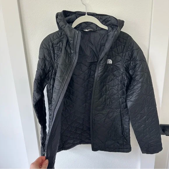 The North Face Thermoball Jacket - Picture 9 of 14